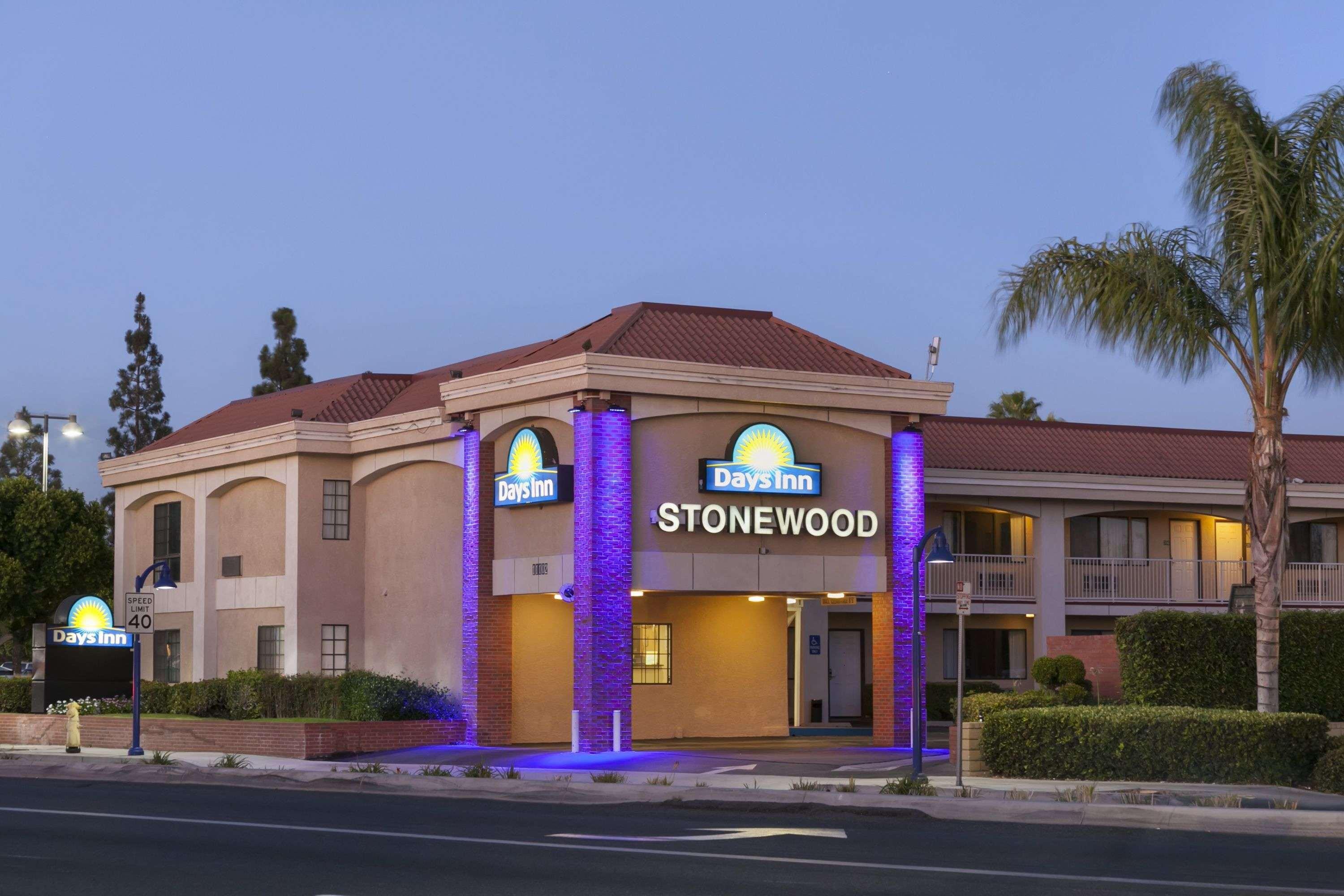 Days Inn By Wyndham Downey Exterior foto