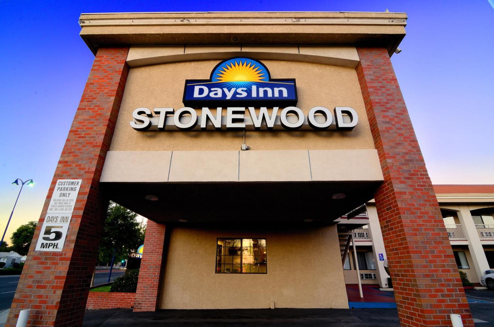 Days Inn By Wyndham Downey Exterior foto